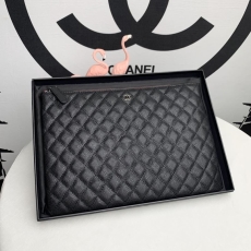 Chanel Clutch Bags